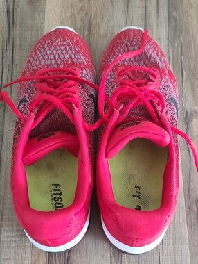 Nike MenRedAthletic Sneakers